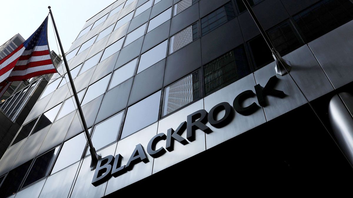 BlackRock and Bitwise Revise Spot Bitcoin ETF Applications in Bid for SEC Approval